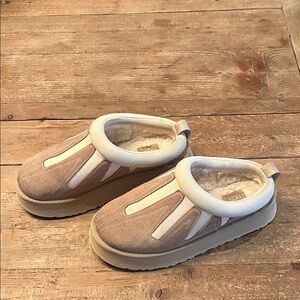 Ugg Tazz Sun Wave Slipper